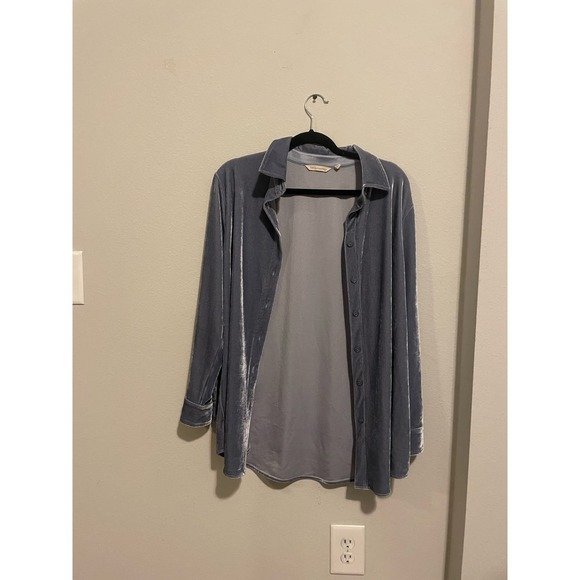 Soft Surroundings Light Blue Velvet Boyfriend‎ Long Sleeve Button Shirt Small - Picture 2 of 5